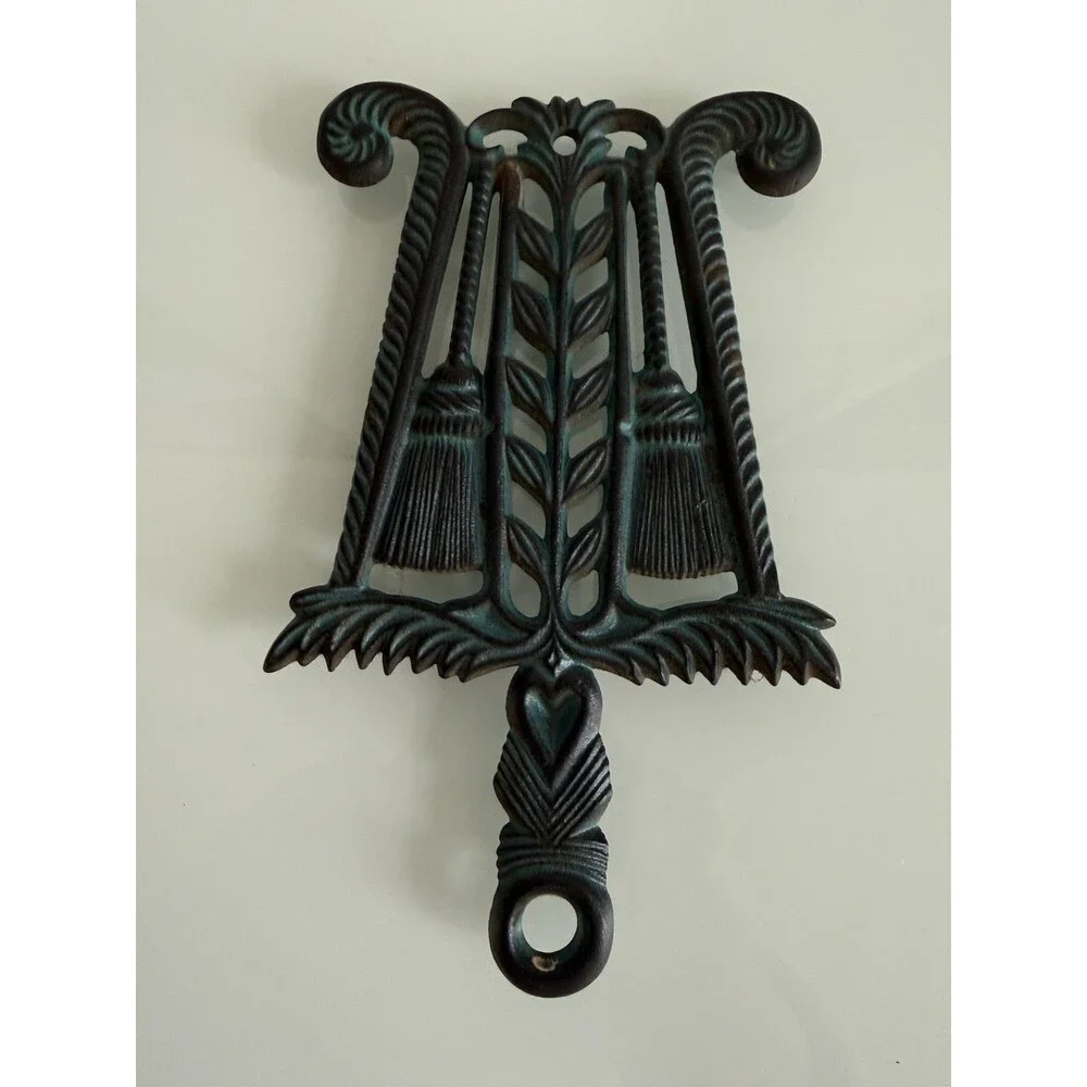 ✿ Vintage Boho Cast Iron Trivet Ornate Scroll Handle Rustic Wall Decor 1950s